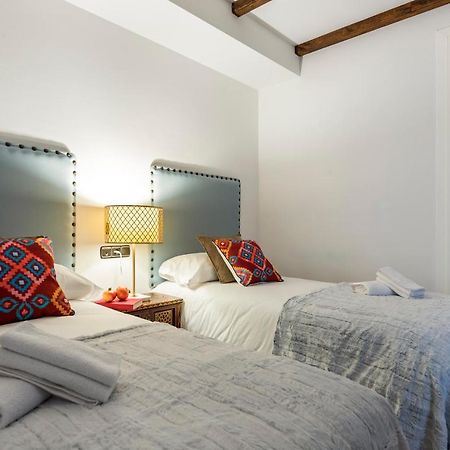 Genteel Home Bib Rambla Гранада Екстериор снимка